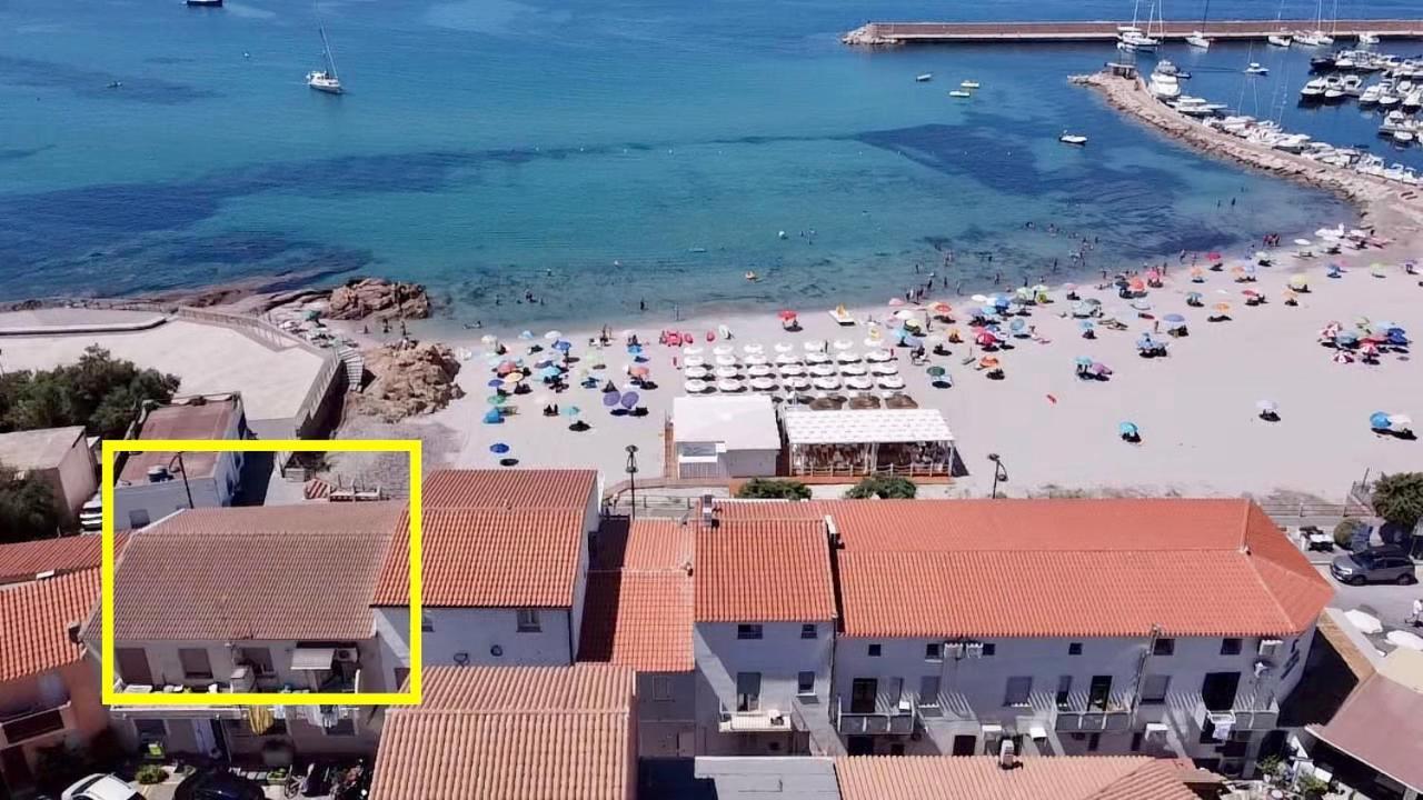 Casetta Al Mare Isola Rossa Eksteriør bilde